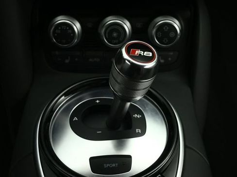 Used 2015 Audi R8 V10 AWD/4WD image 41