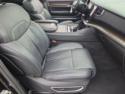 Used 2024 Jeep Grand Wagoneer L 4WD image 20