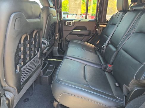 Used 2022 Jeep Wrangler Unlimited Rubicon 4xe w/ Steel Bumper Group image 15