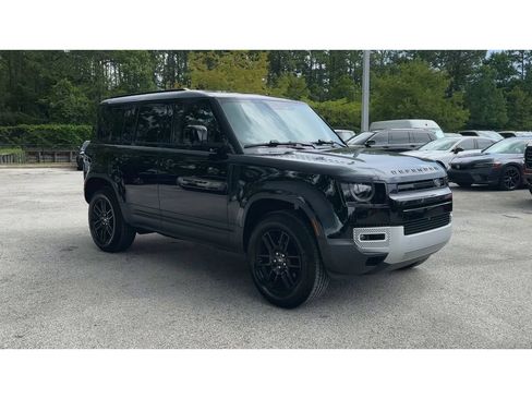 Used 2025 Land Rover Defender 110 S AWD/4WD image 2