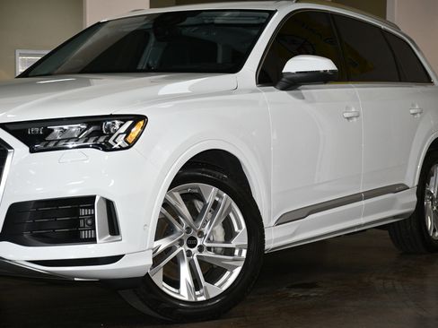 Used 2023 Audi Q7 3.0T Prestige w/ Prestige Package image 54