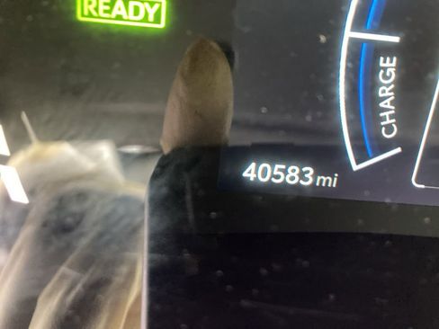 Used 2025 Toyota Camry SE image 19