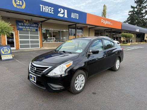Used 2017 Nissan Versa S image 1