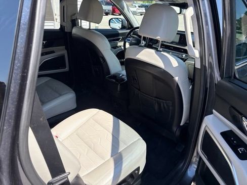 Used 2022 Kia Telluride SX w/ SX Prestige Package AWD/4WD image 45