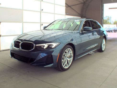 Used 2025 BMW 330i xDrive Sedan w/ Premium Package AWD/4WD image 1