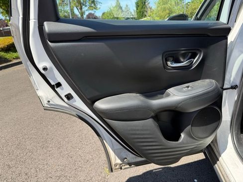Used 2023 Honda HR-V LX image 19