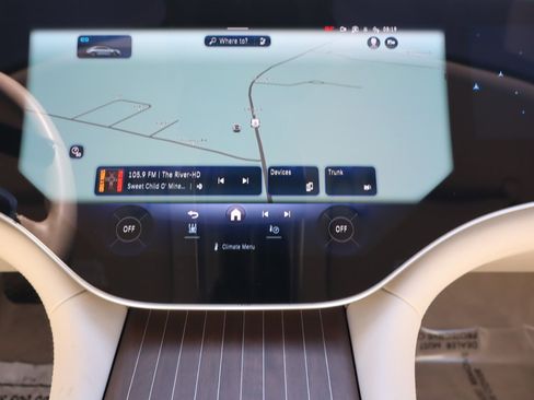 Used 2023 Mercedes-Benz EQS 580 4MATIC Sedan image 11