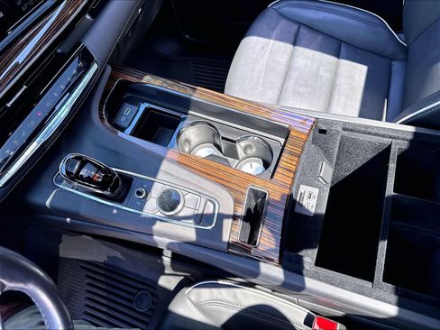 Used 2024 Cadillac Escalade Premium Luxury w/ LPO, Floor Liner Package AWD/4WD image 33
