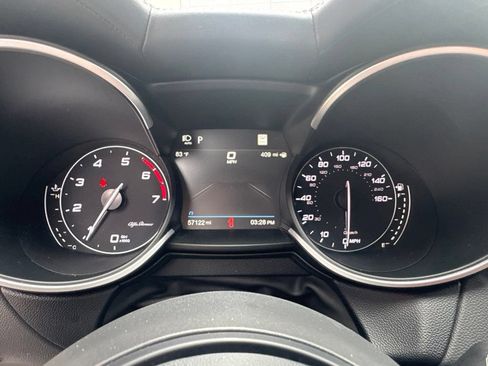 Used 2023 Alfa Romeo Stelvio Veloce AWD/4WD image 40
