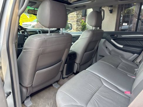Used 2005 Toyota 4Runner Limited RWD image 11