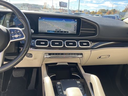 Certified 2022 Mercedes-Benz GLS 450 4MATIC image 31