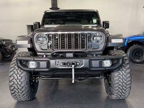 Used 2025 Jeep Wrangler Unlimited Rubicon 4xe w/ Convenience Group image 4