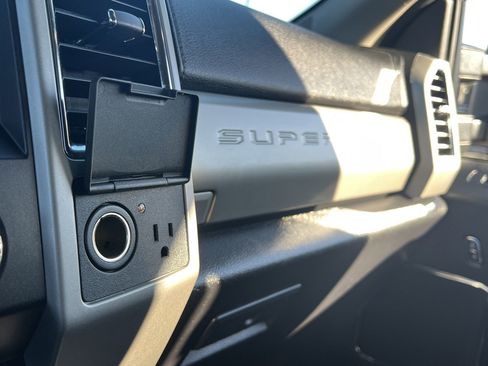 Used 2018 Ford F350 Lariat w/ Lariat Ultimate Package image 13