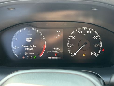 Used 2025 Honda HR-V LX image 17