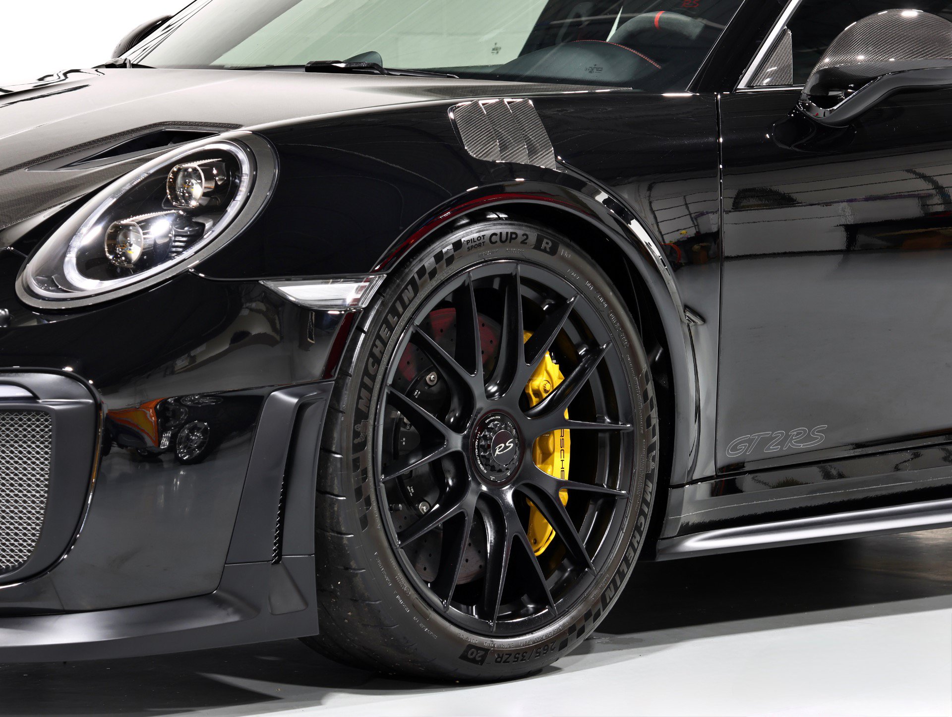 Used 2018 Porsche 911 GT2 RS RWD image 62