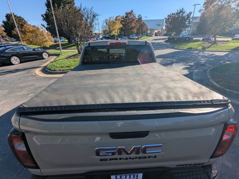 Used 2023 GMC Canyon AT4X image 27