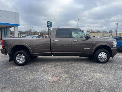 Used 2021 RAM 3500 Laramie image 11