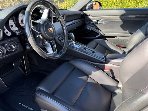 Used 2017 Porsche 911 Turbo S image 16