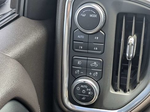 Used 2020 GMC Sierra 1500 SLT w/ SLT Premium Plus Package AWD/4WD image 26
