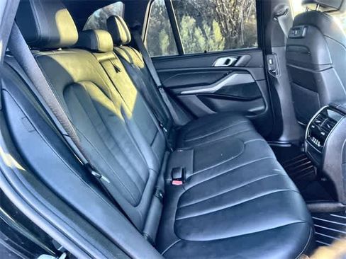 Used 2022 BMW X5 sDrive40i w/ M Sport Package image 14