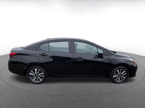 Used 2025 Nissan Versa SV FWD image 16