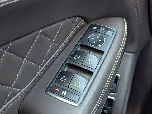 Used 2019 Mercedes-Benz GLS 550 4MATIC image 27