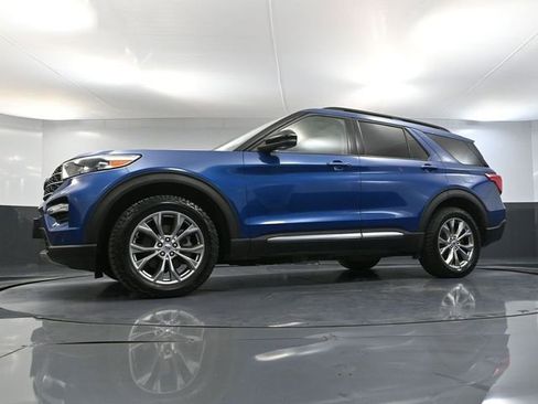 Used 2022 Ford Explorer XLT w/ Equipment Group 202A image 64