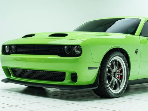 Used 2023 Dodge Challenger SRT Hellcat image 11