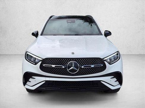 Certified 2026 Mercedes-Benz GLC 300 4MATIC image 2