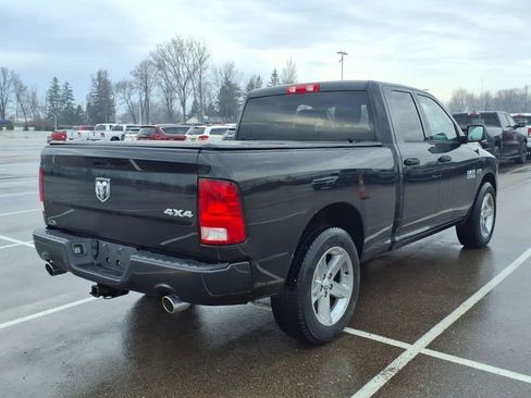 Used 2017 RAM 1500 Express image 3