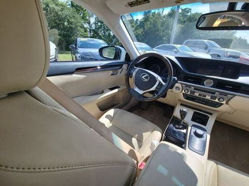 Used 2014 Lexus ES 350 w/ Premium Package FWD image 7