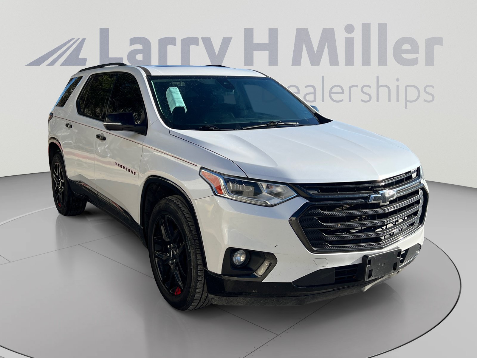 Used 2021 Chevrolet Traverse Premier w/ Redline Edition FWD image 7