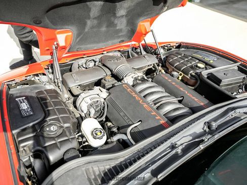 Used 2002 Chevrolet Corvette Convertible w/ Preferred Equipment Group2 RWD image 26
