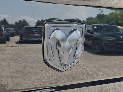 Used 2024 RAM 1500 Warlock AWD/4WD image 32