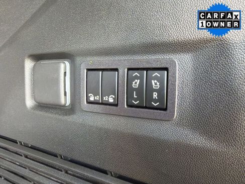 Used 2026 GMC Yukon AT4 w/ AT4 Premium Package AWD/4WD image 19