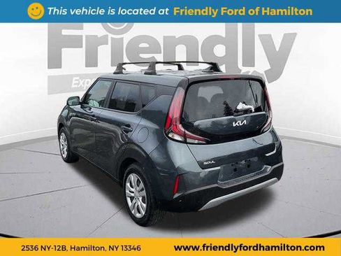Used 2025 Kia Soul LX image 8