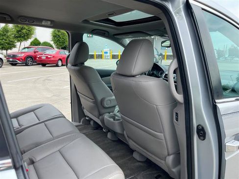 Used 2015 Honda Odyssey EX-L image 82
