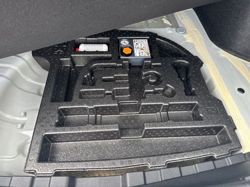 New 2026 Nissan Sentra SR FWD image 18