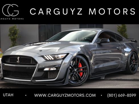 Used 2021 Ford Mustang Shelby GT500 w/ Technology Package image 1