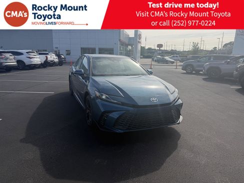 New 2026 Toyota Camry SE w/ Convenience Package FWD image 1