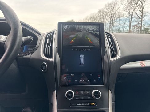 Used 2024 Ford Edge SEL image 18