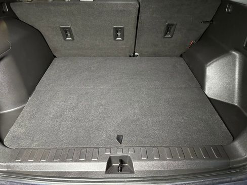 Used 2022 Chevrolet Equinox LT FWD image 22