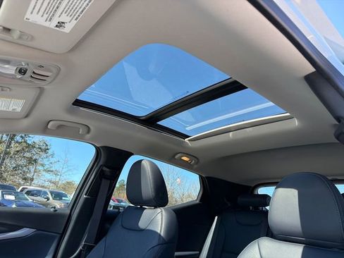 Certified 2023 Chevrolet Bolt EUV Premier w/ Sun & Sound Package image 32