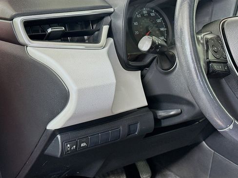 Used 2020 Toyota Corolla SE w/ SE Premium Package image 17
