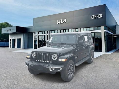 Used 2023 Jeep Wrangler Unlimited Sahara AWD/4WD image 1