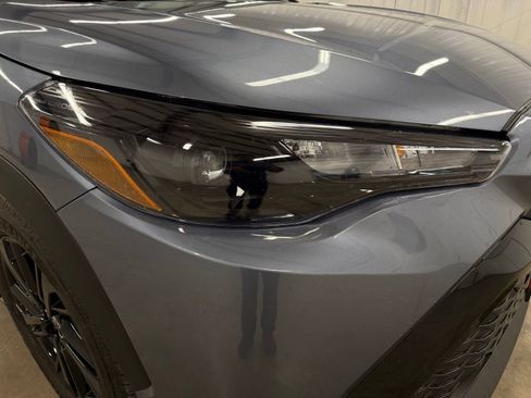 Used 2024 Toyota Corolla Cross AWD Hybrid image 3