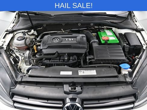 Used 2018 Volkswagen Golf S image 34