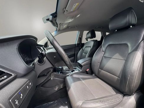 Used 2016 Hyundai Tucson Limited FWD image 11