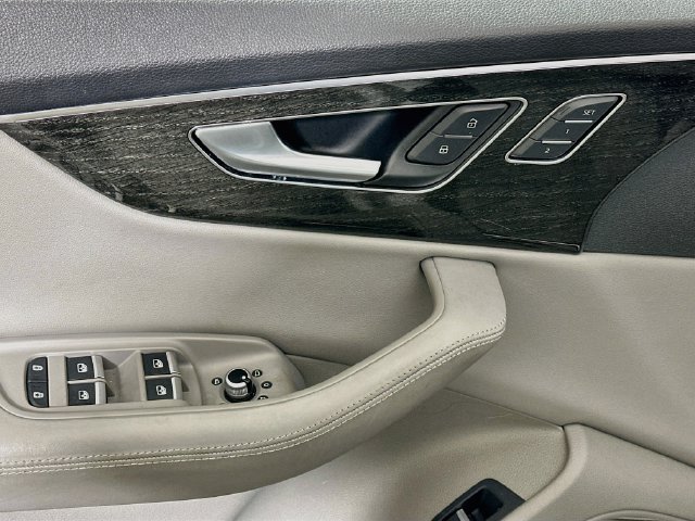 Used 2022 Audi Q7 3.0T Premium Plus AWD/4WD image 19