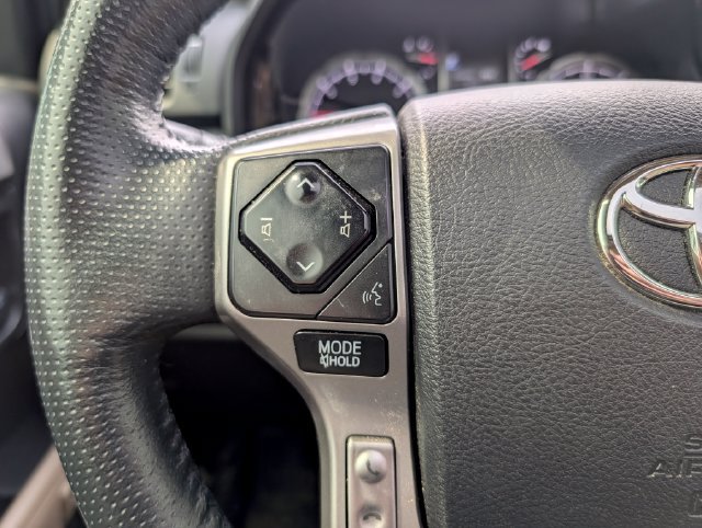 Used 2023 Toyota 4Runner Limited AWD/4WD image 18